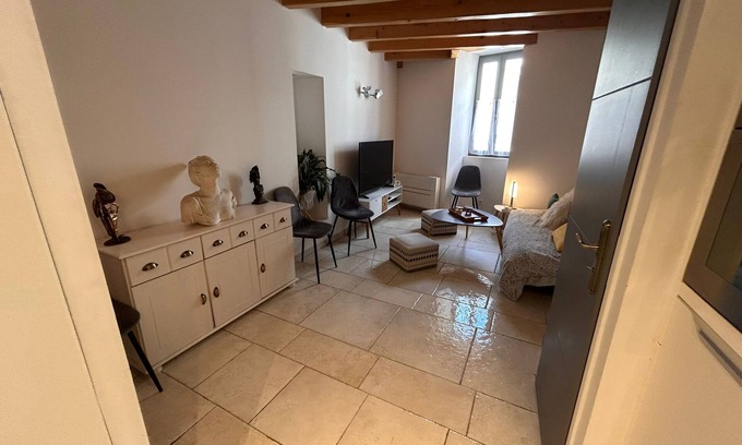 Adissan House | Maison de Village. Calme et Reposant,idéal Pour les Famille !