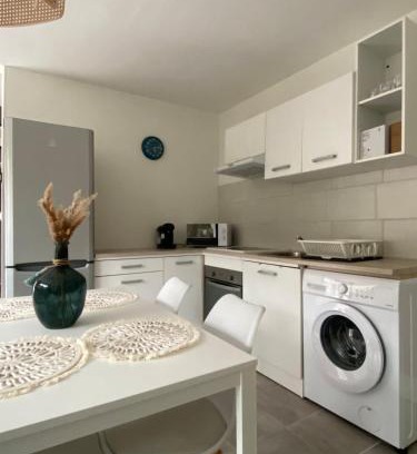 Lavigny House | Maison de village