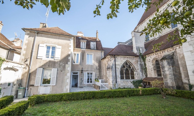 Chablis House | Maison des 7 Lieux