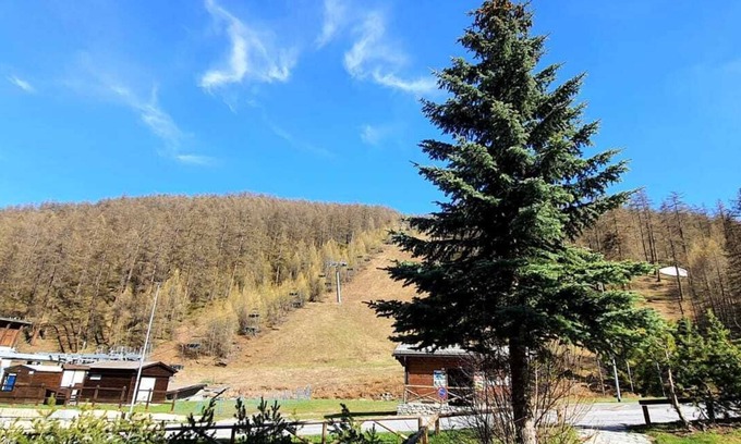 Borgata Sestriere Apartment | Maison des skieur- ski out