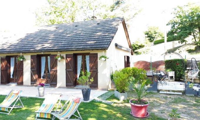 Marcillac-la-Croisille House | Maison Du Lac