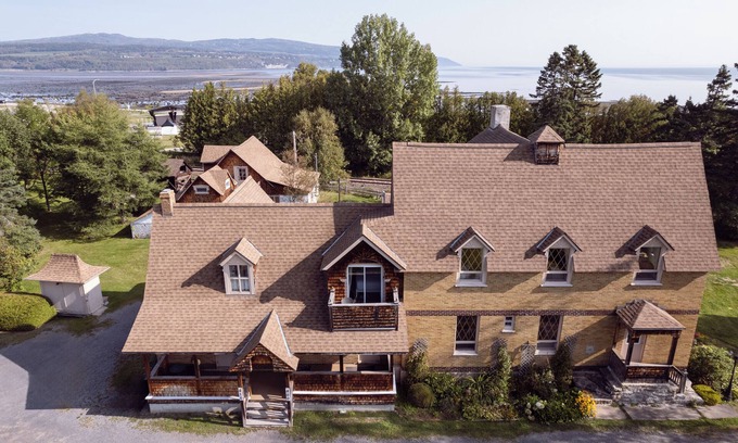 Pointe-au-Pic House | Maison Du Havre (Grand Duplex)
