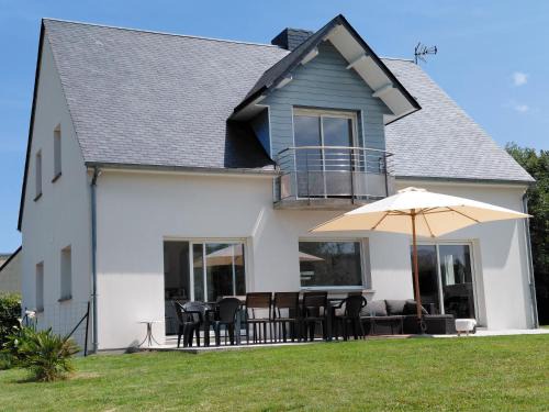 Montchaton House | Maison du Mont César