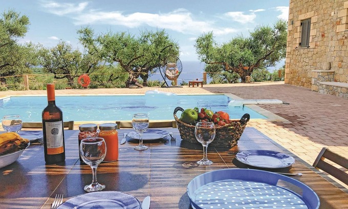 Kardamyli House | Maison Elia with private pool