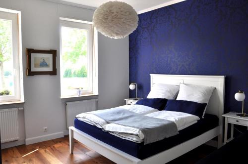 Schierstein Apartment | Maison Elise & Philipp