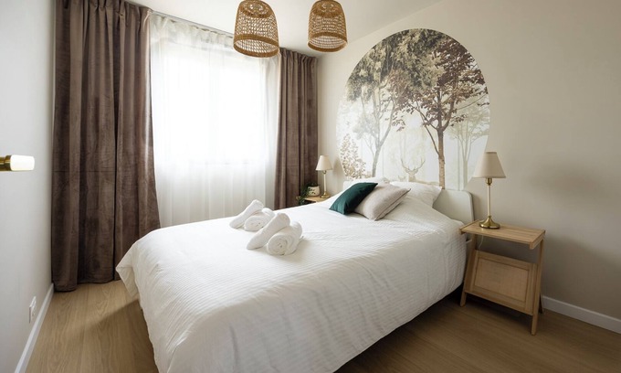 Serent House | Maison Emeraude - Chic & natural bistro getaway
