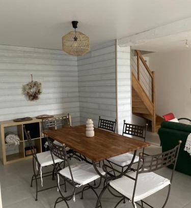 Mortagne-sur-Sevre House | Maison en campagne