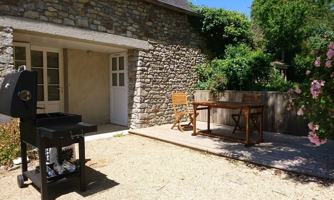Orval sur Sienne House | Maison en Pierre, 4 Personnes, Proche de la mer