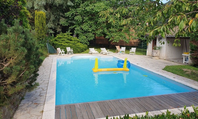 Vorey House | Maison en Pierre Avec Piscine Privée Dans un Domaine Clos et Arboré de 2200 m2
