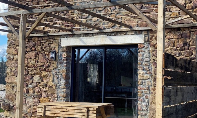 Aigueze House | Maison en Pierre Près des Gorges de Lardèche à Labri des Regards