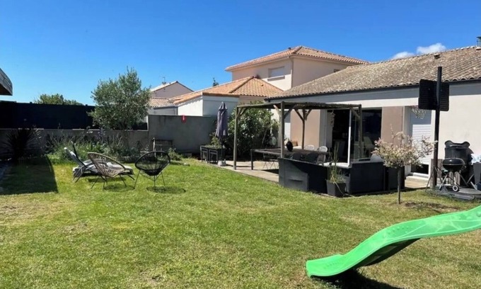 Saint-Brevin-les-Pins House | Maison Familiale & Conviviale Saint Brévin
