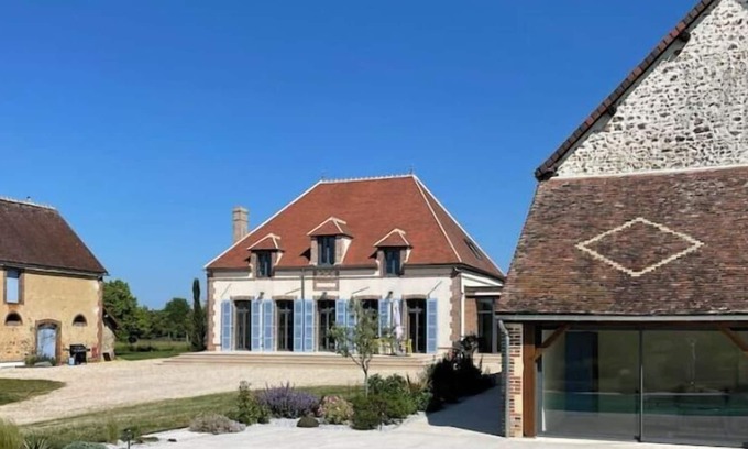 Montholon House | Maison Familiale en Bourgogne à 1h30 de Paris