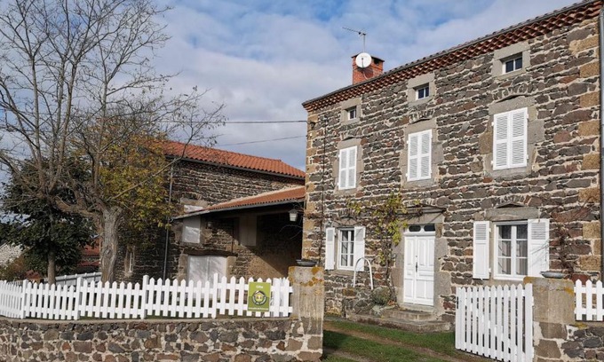 Mazeyrat-d'Allier House | Maison familiale calme avec terrasse et circuits de randonnée - FR-1-582-200