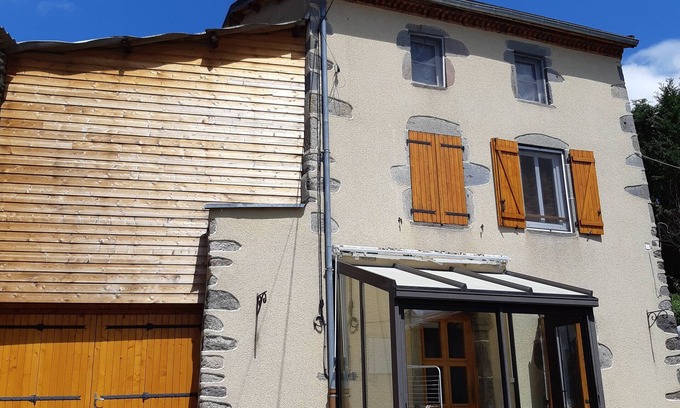 Saint-Nectaire House | Maison Familiale Rurale Proche de Saint Nectaire Dans le Sancy en Auvergne