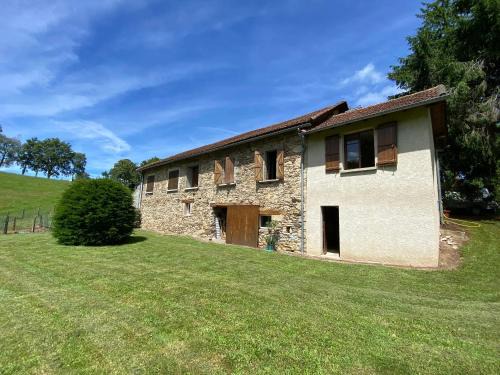 Lacam-d'Ourcet House | Maison familiale spacieuse à Lacam-d'Ourcet avec jardin 115 m²