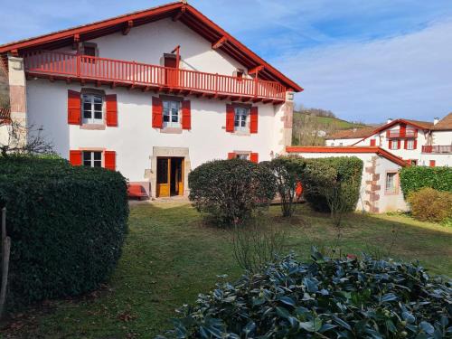 Saint-Etienne-de-Baigorry House | MAISON IRIBERRIA