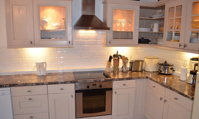 Villeneuve-la-Comtesse House | Maison Du Puits (3 bedrooms 2 bathrooms sleeps 8)