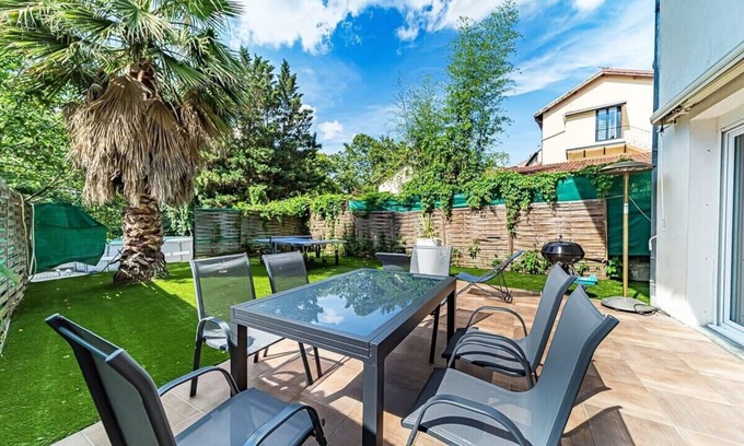 Leon Blum - Bon Coin House | Maison Frappaz - 4 bedrooms with garden, Villeurbanne