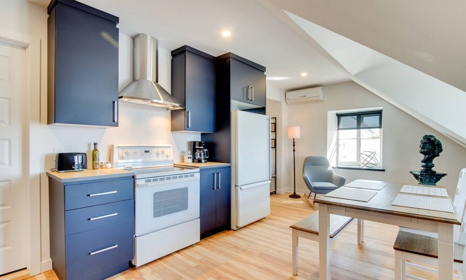 Quartier 5-4 Apartment | Maison Grenier - Le Nid