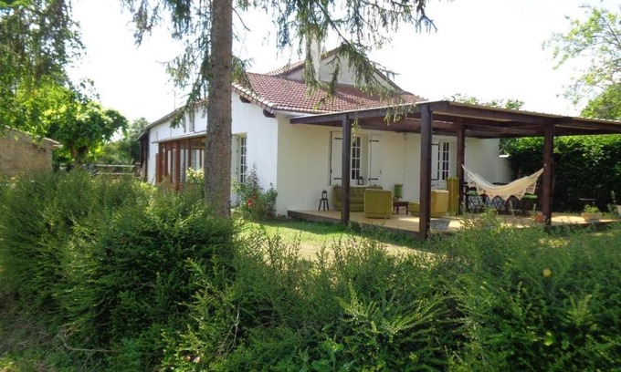 Thenezay House | Maison indépendante sur grand terrain clos