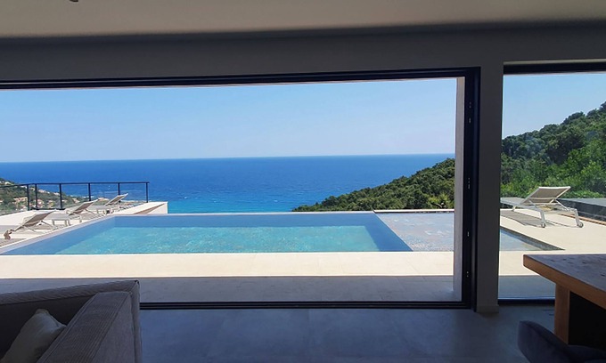 Tarcu House | Maison Individuelle , 2 à 6 Personnes à 30m de la Plage