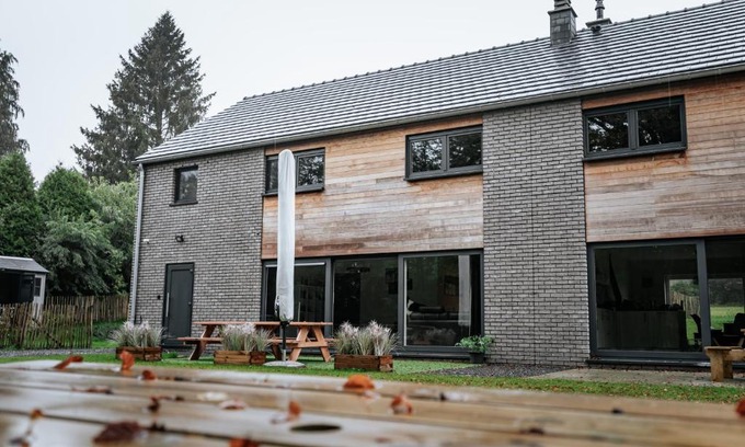 Sourbrodt House | Maison La Lande