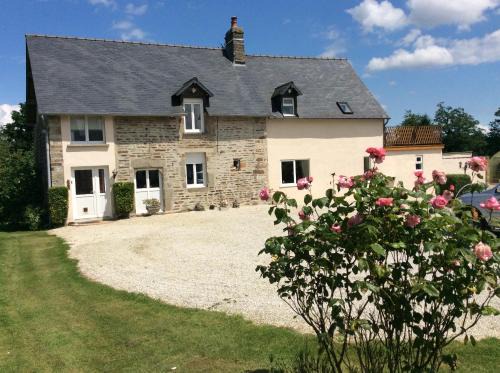 Barenton House | Maison la touchardiere