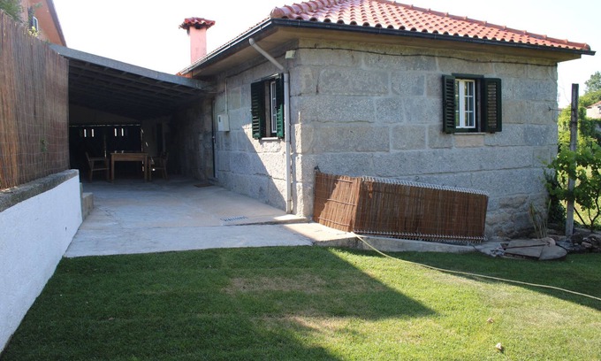 Medelo House | Maison Lagarta As Casinhas de Santo Ovidío