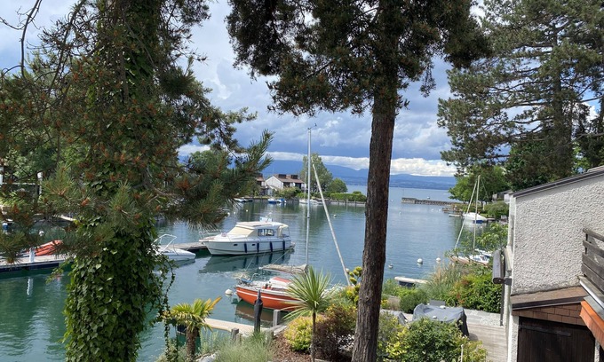 Thonon-les-Bains House | Maison les pieds dans l'eau avec place d'amarrage !