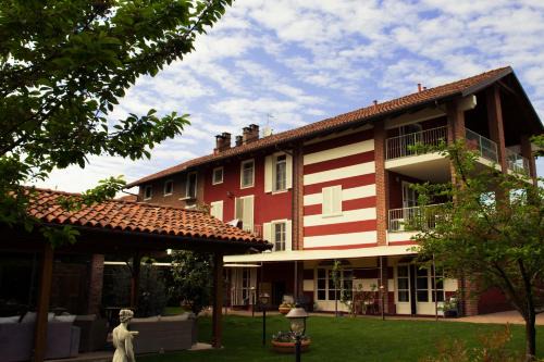 Trofarello House | Maison Louis