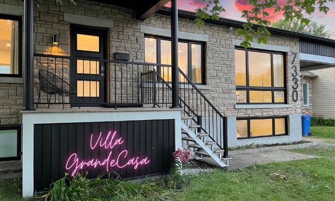 Mauricie House | Maison Luxueuse Avec vue sur le Fleuve St-laurent