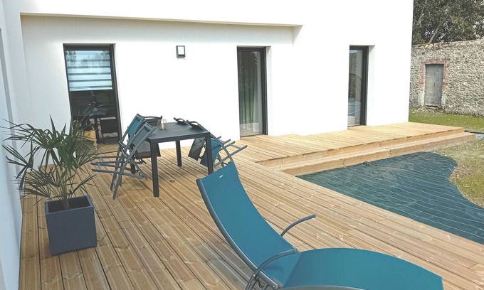 Gouville-sur-Mer House | Maison Neuve Avec Balnéo Près de la Plage