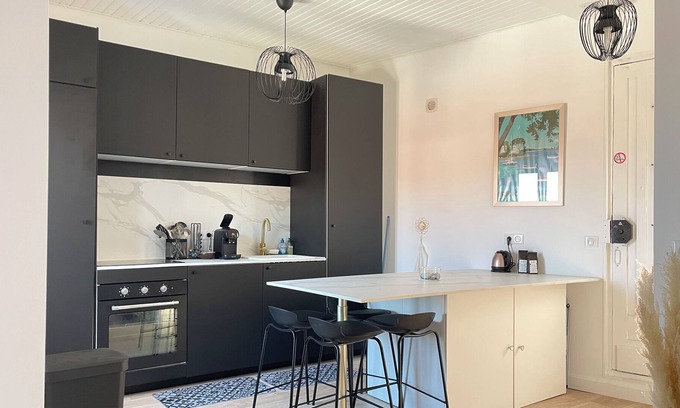 La Madeleine House | Maison Niçoise à 10 mn à Pieds de la Plage et du Tramway