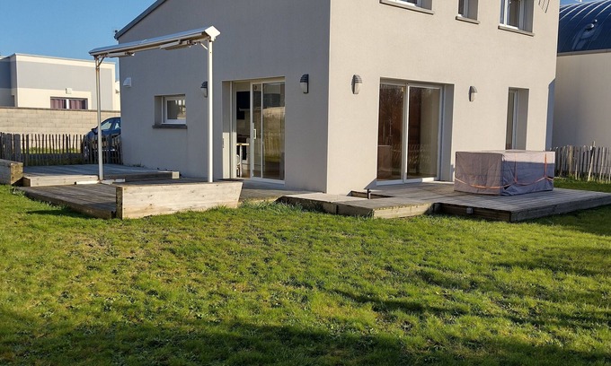 Agon-Coutainville House | Maison Paisible Proche de la mer