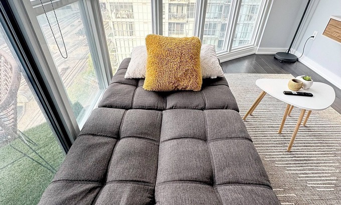 Humber Bay Shores Condo | Maison paisible