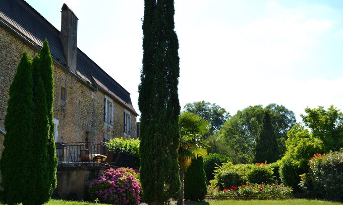 Siorac-en-Perigord Cottage | Maison Pèrigordine breathtaking view of the Dordogne valley