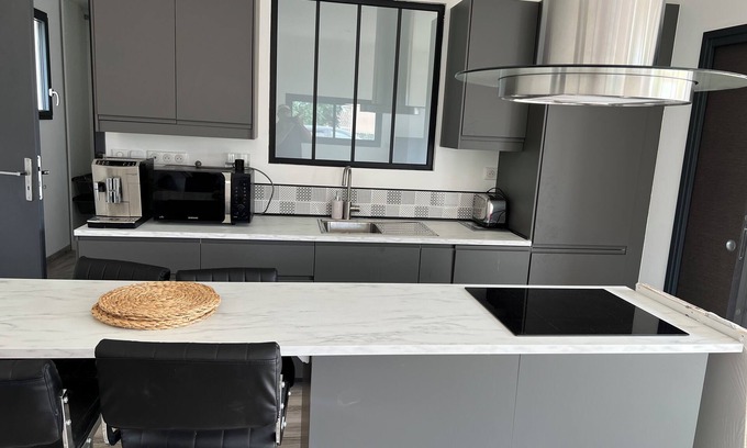 Montpouillan House | Maison Pour Trois Adultes ou Deux Enfants