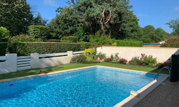 Leognan House | Maison ruisseau l'eau blanche