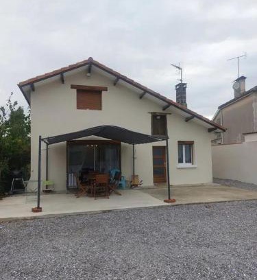 Banos House | Maison spacieuse à Banos avec jardin clôturé