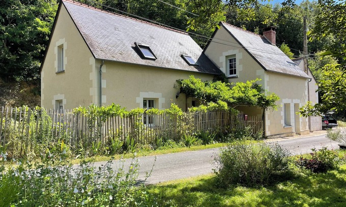 Cinq-Mars-la-Pile House | Maison Tout Confort au Calme