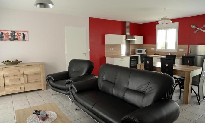 Champagnolles House | Maison tranquille et cosy procher mer et thermes