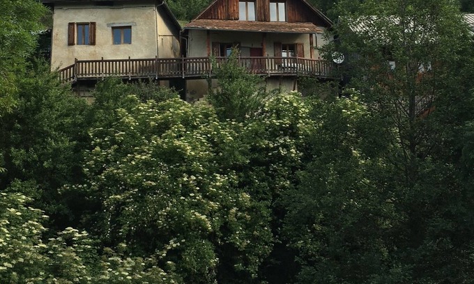 Auzet House | Maison Typique des Alpes de Haute Provence