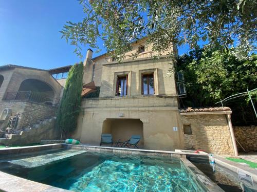 Saint-Maximin Villa | Maison uzès piscine plein sud avec superbe vue