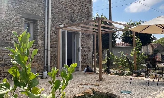 Savigne Other | Maison Vigneronne - Stay on a vineyard in this 18th century stone farmhouse