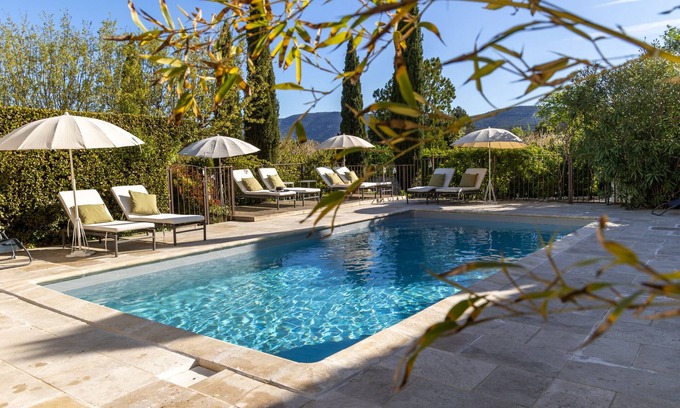 Lagnes Cottage | MAISONETTE IN THE VERDURE VIEW ON THE HILLS