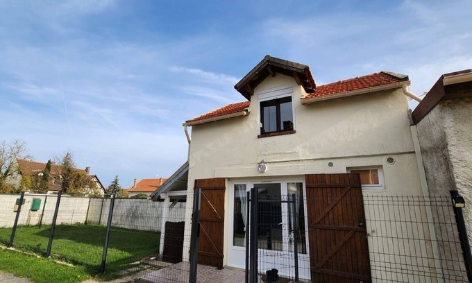 Montcourt-Fromonville House | Maisonnette Avec Parking Gratuit