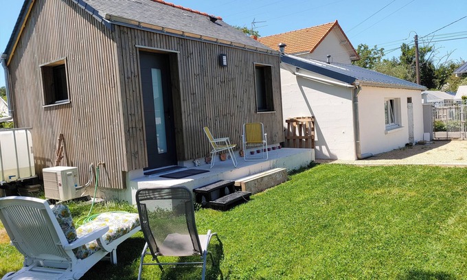 Saint-Martin-de-la-Place Ski Chalet | Maisonnette en Bois, Tout Confort, Indépendante, Calme, 10 Minutes de la Loire