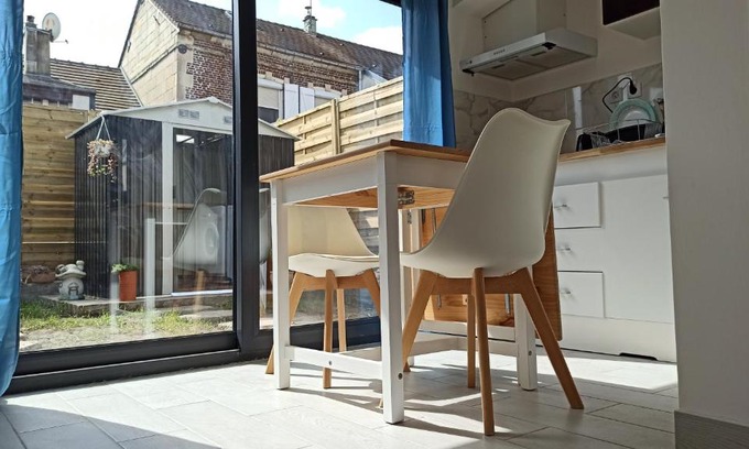 Margny-les-Compiegne House | Maisonnette entière et privée, 600m de la gare