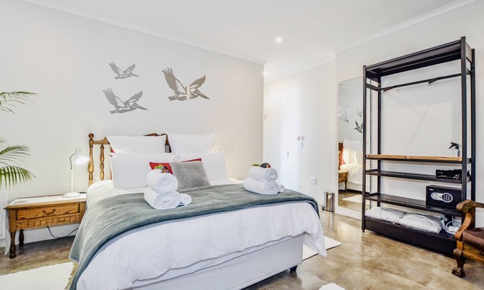 Yzerfontein House | Majestic hill-top 5-star awarded boutique Penthouse.