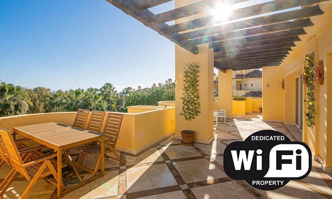 Casares Apartment | Majestic Hills apartment 5.7